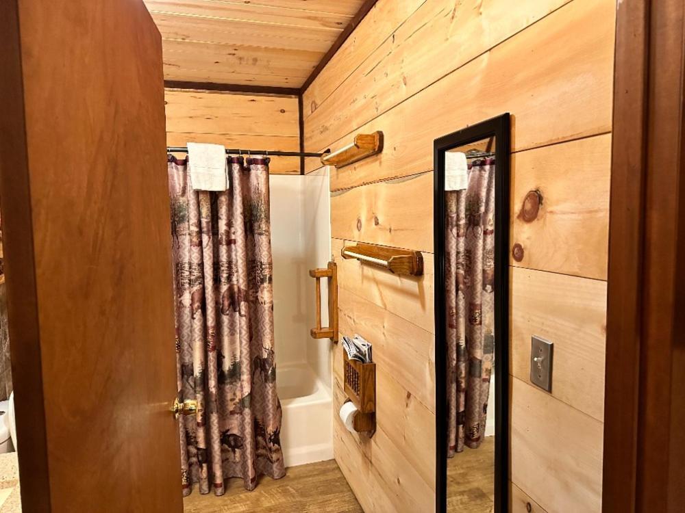 Best Bear Lodge & Campground Irons ภายนอก รูปภาพ