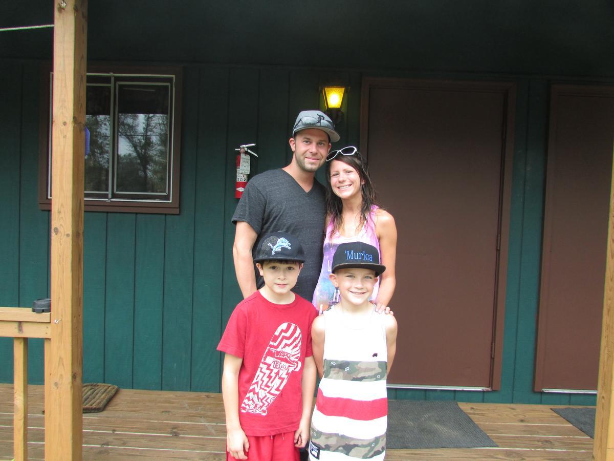 Best Bear Lodge & Campground Irons ภายนอก รูปภาพ